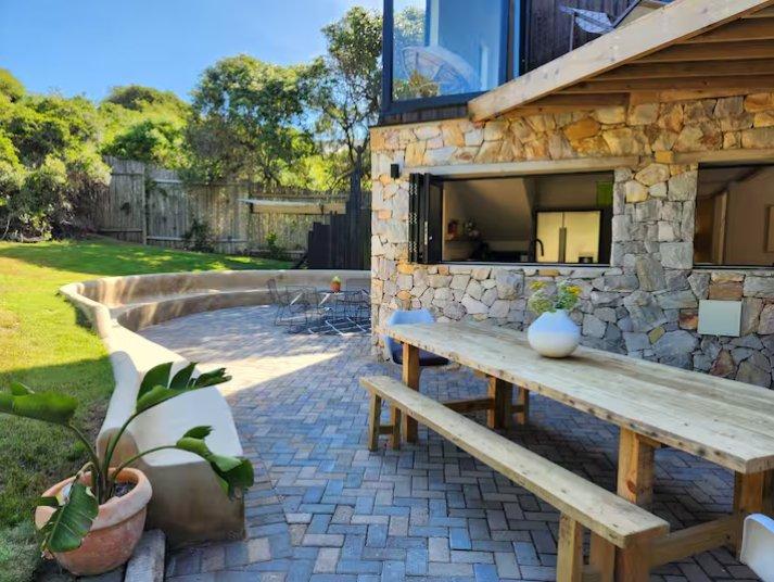 4 Bedroom Property for Sale in Keurboomstrand Western Cape